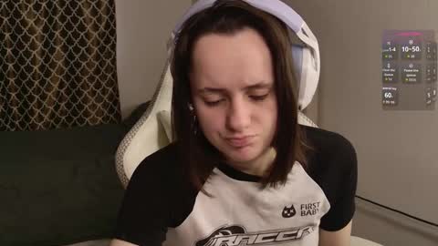 luna_loveeee online show from November 25, 2025, 5:18 am