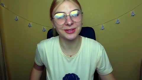 Luna online show from December 15, 2024, 9:35 am