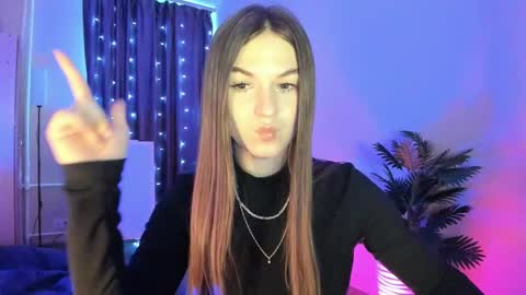 Luna online show from February 1, 2026, 12:04 pm