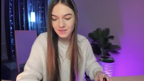 Luna online show from February 6, 2026, 4:28 am