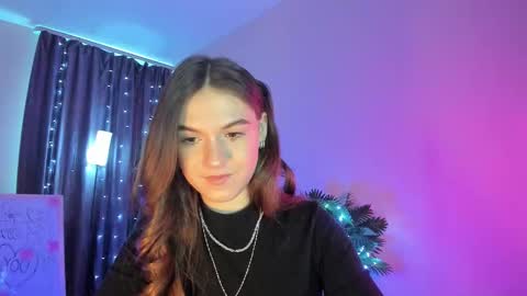 Luna online show from February 21, 2026, 4:57 am