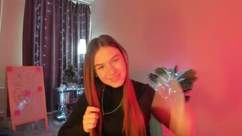 Luna online show from February 24, 2026, 4:21 am