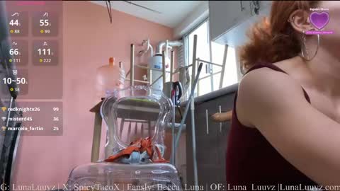 Snapshot of luna_luuvz chatting on June 5, 2026, 9:42 pm Luna Luuvz online show from June 5, 2026, 9:42 pm