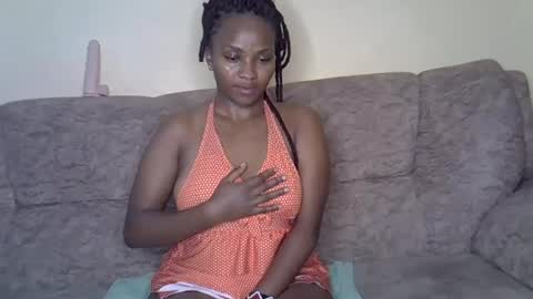 Snapshot of luna_peachy chatting on July 16, 2026, 12:27 am luna_peachy online show from July 16, 2026, 12:27 am