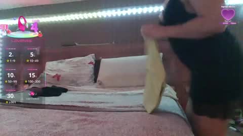 Luna online show from September 10, 2025, 8:31 pm