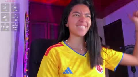 Snapshot of luna_roja257 chatting on June 17, 2026, 1:23 pm Luna Roja26 online show from June 17, 2026, 1:23 pm