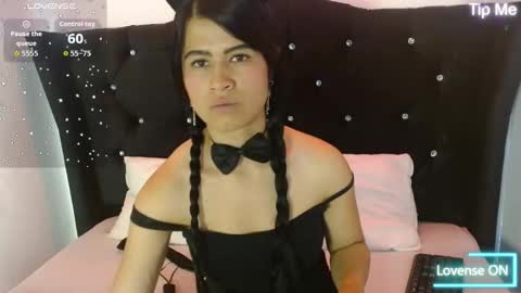 luna_starr69 online show from October 6, 2025, 7:22 pm