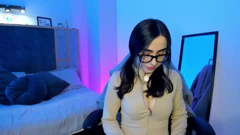 Luna online show from February 11, 2026, 1:38 pm