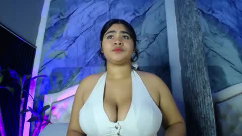 Snapshot of luna_tower chatting on October 21, 2025, 7:47 pm luna_tower online show from October 21, 2025, 7:47 pm