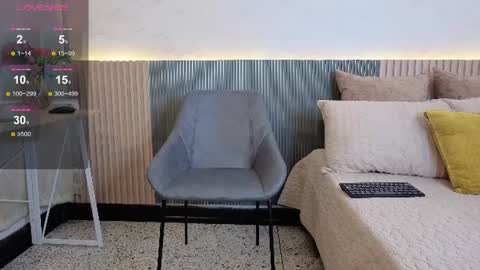 luna_valle online show from June 22, 2026, 8:17 pm