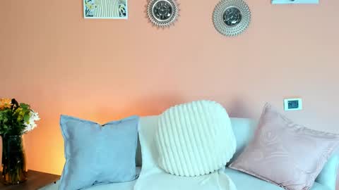 Snapshot of luna_velmont chatting on February 27, 2026, 7:03 pm LUNA online show from February 27, 2026, 7:03 pm