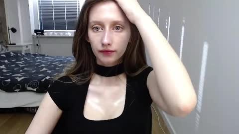 L U N A  online show from March 30, 2026, 5:41 am