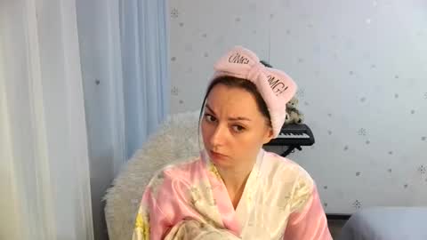 lunaa_bluee online show from November 19, 2025, 5:07 am