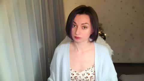 Snapshot of lunaa_bluee chatting on May 12, 2026, 7:33 pm lunaa_bluee online show from May 12, 2026, 7:33 pm