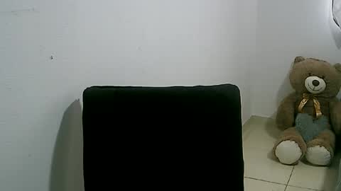 lunaa_sub online show from January 26, 2025, 5:55 pm