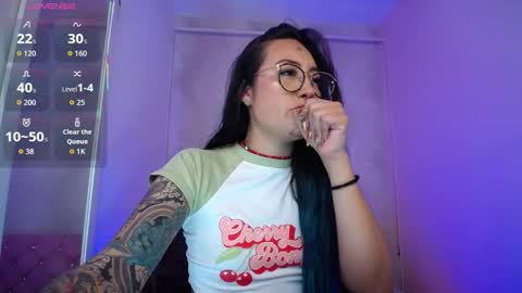 Snapshot of lunaaponte chatting on November 28, 2025, 2:14 am LUNA online show from November 28, 2025, 2:14 am