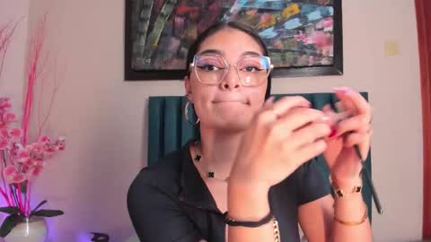 Luna Aspen online show from September 16, 2025, 6:20 pm