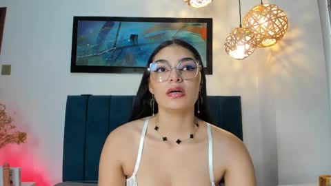 Luna Aspen online show from September 17, 2025, 6:20 pm