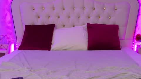 Snapshot of lunababe_ chatting on March 31, 2026, 11:21 am lunababe_ online show from March 31, 2026, 11:21 am