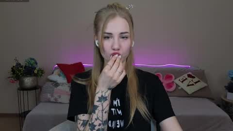 LunaBelli online show from April 4, 2026, 7:11 pm