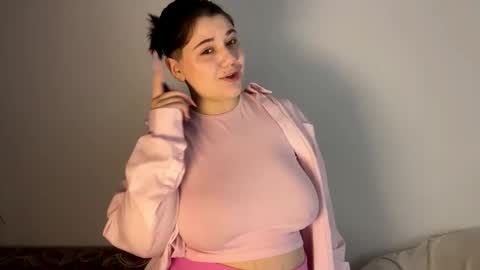 Luna online show from March 2, 2026, 8:32 am