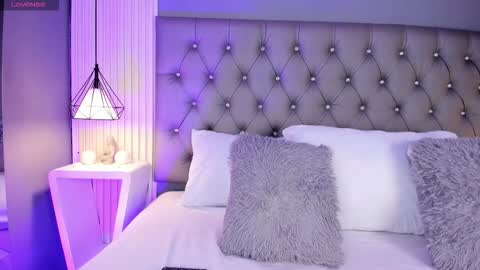 Luna  online show from January 17, 2026, 5:16 pm