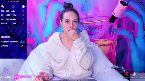 Luna online show from March 17, 2026, 5:27 pm