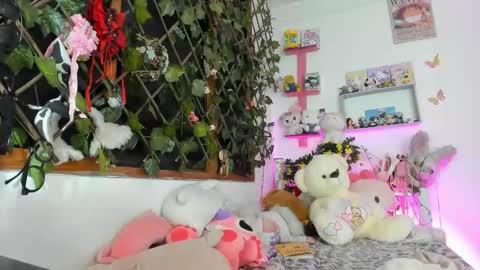 lunacristal_moon online show from February 13, 2025, 10:55 am