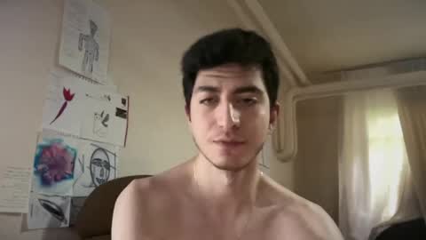 LunaPica online show from April 5, 2026, 8:00 am