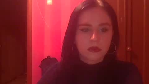 Snapshot of lunamystique_ chatting on January 22, 2025, 9:54 pm lunamystique_ online show from January 22, 2025, 9:54 pm