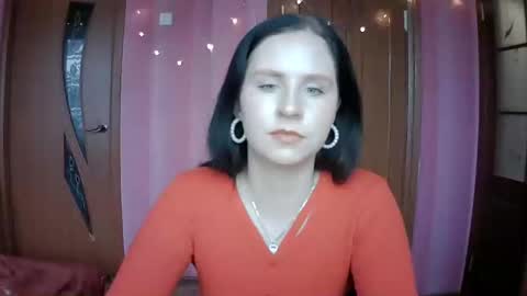 Snapshot of lunamystique_ chatting on January 27, 2025, 9:23 am lunamystique_ online show from January 27, 2025, 9:23 am