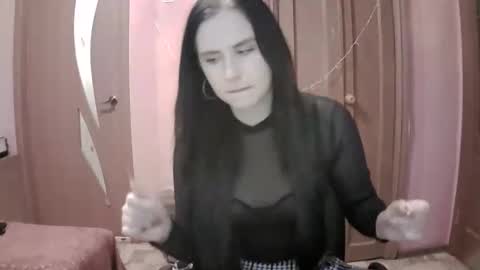 Snapshot of lunamystique_ chatting on February 1, 2025, 2:13 pm lunamystique_ online show from February 1, 2025, 2:13 pm