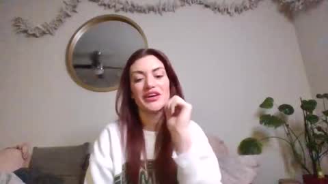 Luna online show from November 16, 2025, 10:59 pm