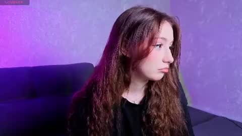 Snapshot of lunarialive chatting on June 14, 2026, 10:06 am Sonya online show from June 14, 2026, 10:06 am
