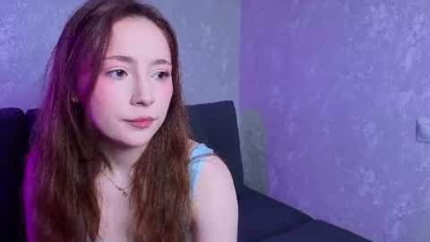 Snapshot of lunarialive chatting on July 5, 2026, 10:22 am Sonya online show from July 5, 2026, 10:22 am