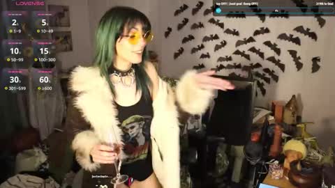 ..LunaSparkles. online show from March 16, 2026, 5:44 am