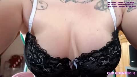 Luna  powered by bitch dust online show from January 12, 2026, 11:37 am