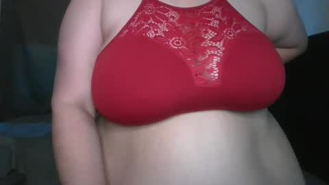 lunatittz online show from May 14, 2026, 4:36 pm
