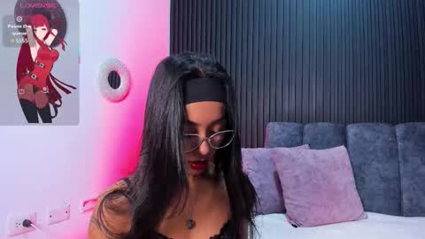 Luna   online show from February 22, 2026, 3:18 am