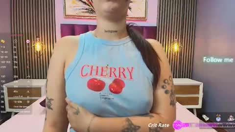 Snapshot of lunavelvet15 chatting on October 22, 2025, 12:27 pm  LUNA online show from October 22, 2025, 12:27 pm
