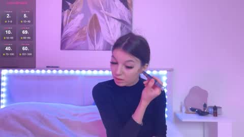 Veronica online show from December 3, 2025, 9:51 am