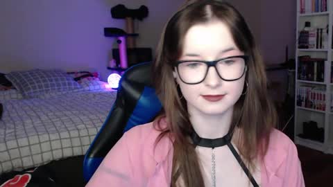 LunaXcherry online show from March 31, 2026, 6:08 pm