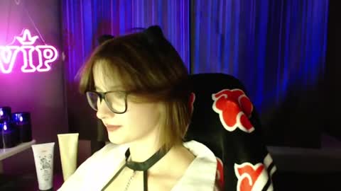 Snapshot of lunaxcherry chatting on July 28, 2026, 7:39 pm LunaXcherry online show from July 28, 2026, 7:39 pm