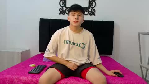 lunaydream online show from July 7, 2026, 11:58 am