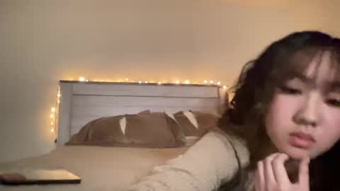 Lunadreams online show from December 20, 2024, 5:57 am