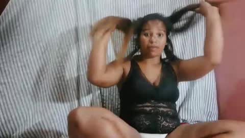 luniah online show from April 30, 2026, 8:57 pm