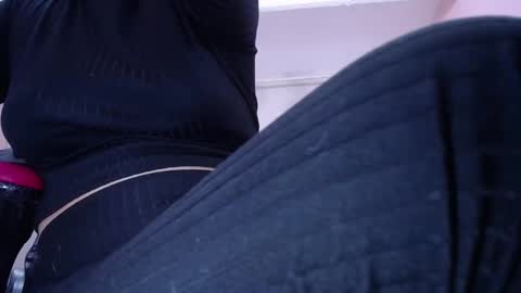 Snapshot of lunnadoll chatting on March 3, 2025, 10:17 am Katty what ever do you want on my pv is for extra tokens minimi 250 tks ty u for understand online show from March 3, 2025, 10:17 am