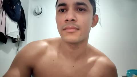 Snapshot of lunnybrown chatting on May 31, 2026, 6:53 pm lunny online show from May 31, 2026, 6:53 pm