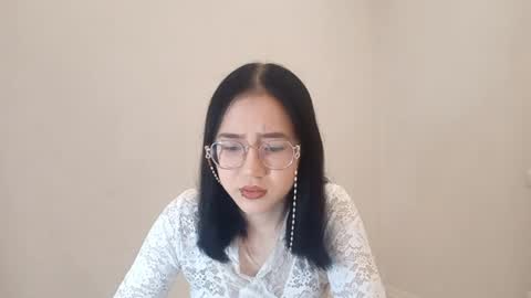 Roxie online show from April 15, 2026, 1:18 pm