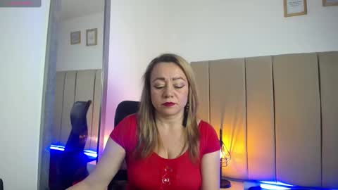 Lupita223 online show from March 10, 2025, 12:48 pm